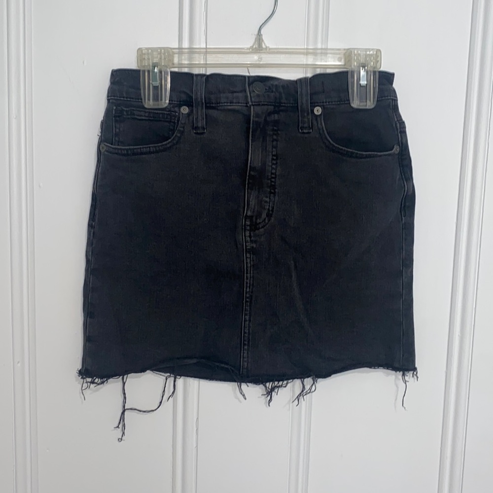 Madewell Stretch Denim Straight Mini Skirt in Ashcraft Wash: Raw-Hemmed Edition